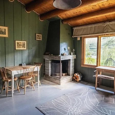 Waterfall Retreat بيت للعطل