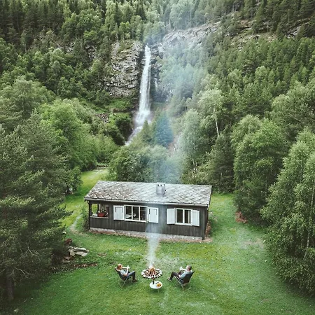 Waterfall Retreat Sel