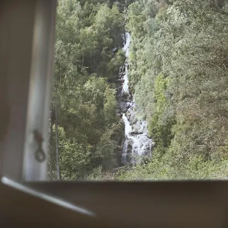 Feriehus Waterfall Retreat
