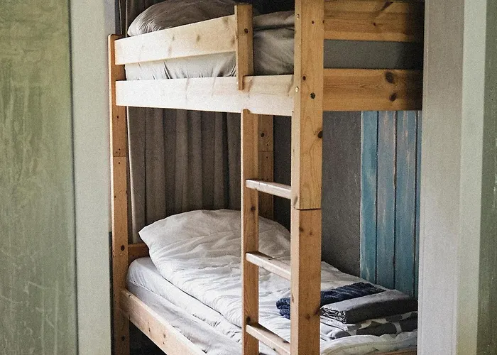 Waterfall Retreat Sel